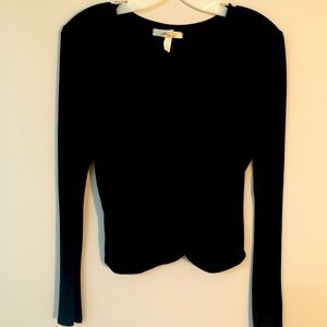 Black Twisted-Front Long Sleeve Crop Top